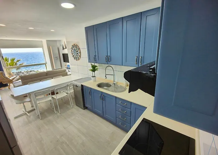 Vacacional Sunbeach * 坎德拉里亚